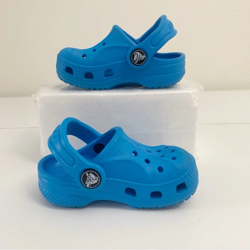 CROCS excellent preowned